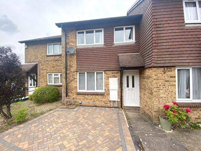 3 Bedroom Terraced House To Rent In Cornflower Close, Locks Heath, SO31