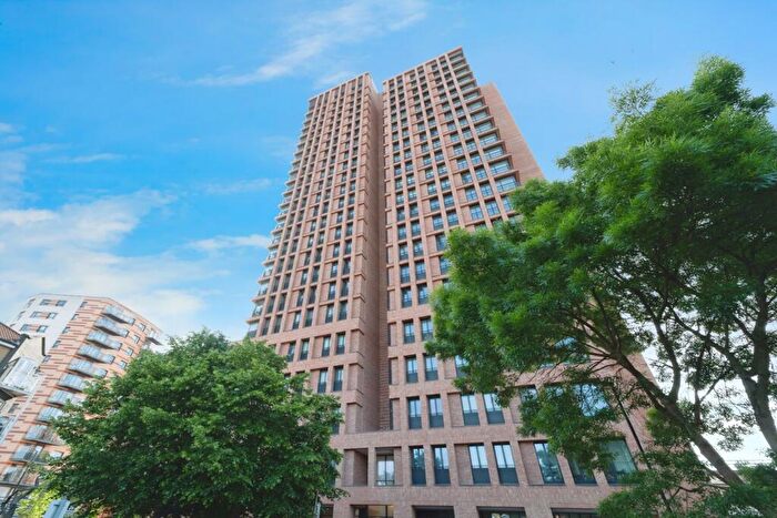 2 Bedroom Flat For Sale In Scarbrook Road, Croydon, CR0