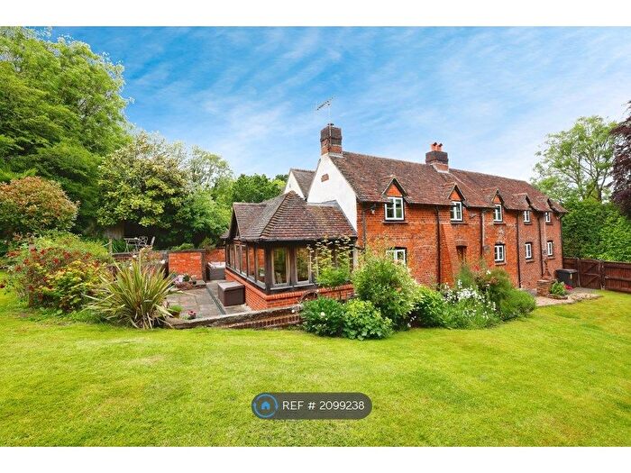 4 Bedroom Detached House To Rent In Andover Road, Newbury, RG20