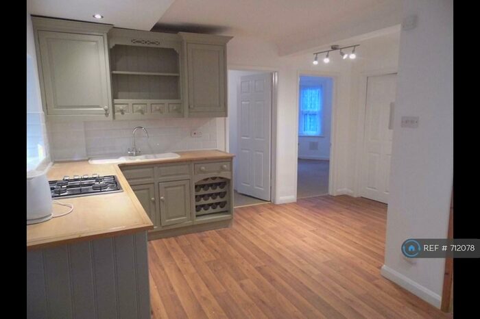 3 Bedroom Flat To Rent In Bouverie Road West, Folkestone, CT20