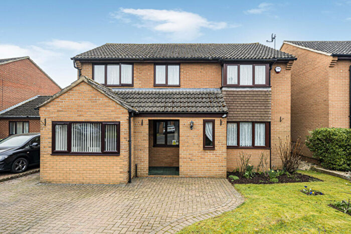 4 Bedroom Detached House For Sale In Severn Close, Bicester, OX26