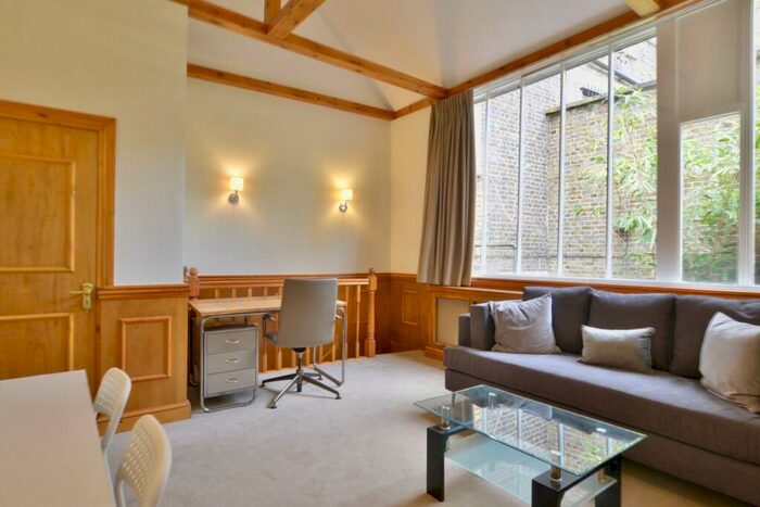 1 Bedroom Flat To Rent In Marlborough Mansions, Finchley Road, St Johns Wood, NW8