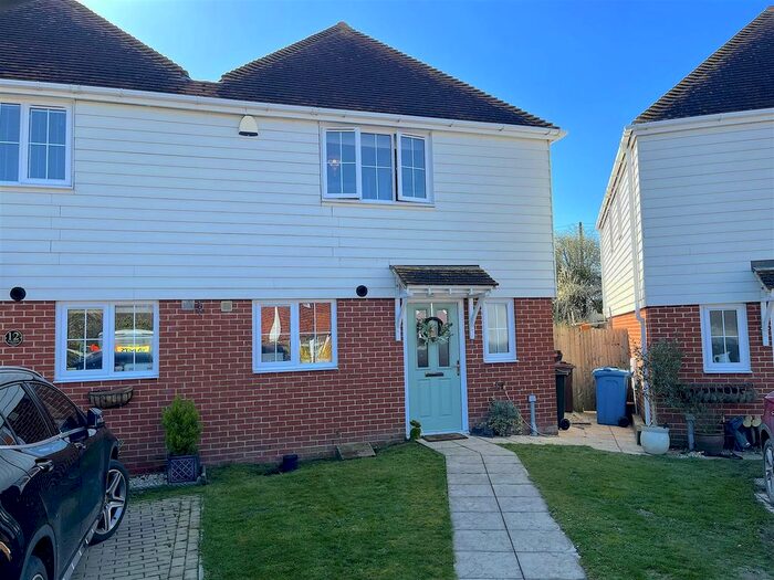 2 Bedroom Semi-Detached House For Sale In Haze Wood Close, Selling, Faversham, ME13