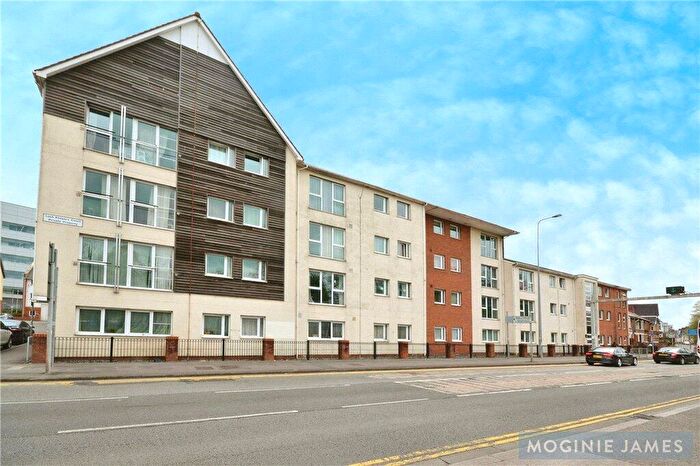 2 Bedroom Flat To Rent In Lock Keepers Court, Blackweir Terrace, Cardiff, CF10