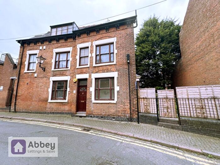 1 Bedroom Flat To Rent In Mill Hill Lane, Leicester, LE2
