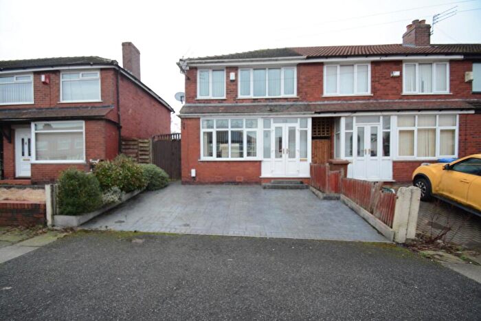 2 Bedroom Property For Sale In North Road, Audenshaw, M34