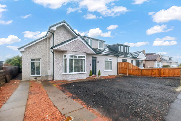 5 Bedroom Semi Detached House For Sale In Kingsway Place, Dundee, DD3