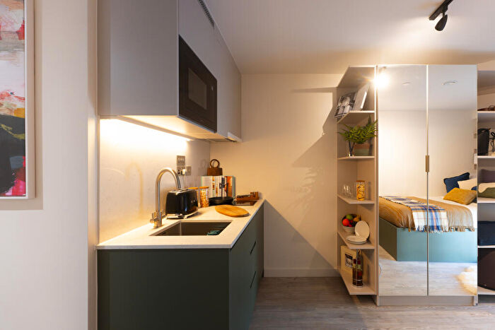 Studio To Rent In Clarence Street, Kingston Upon Thames, Surrey, KT1