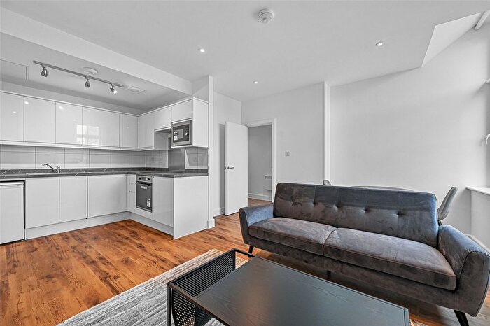 1 Bedroom Flat To Rent In West Smithfield, London, EC1A