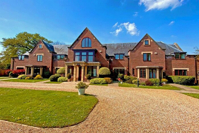 4 Bedroom Town House For Sale In Adversane, Billingshurst, West Sussex, RH14