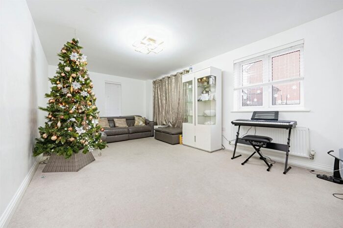 5 Bedroom Detached House For Sale In Corncroft Leys, Houghton Conquest, Bedford, MK45