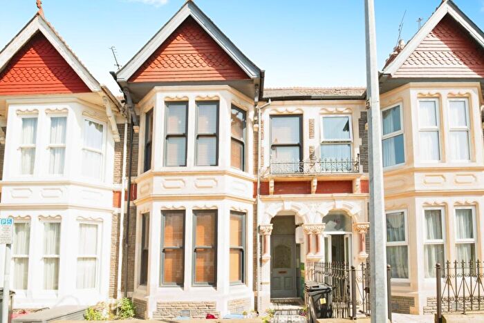 3 Bedroom Flat To Rent In Shirley Road, Roath, Cardiff, CF23