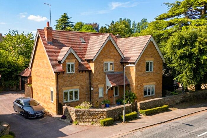 4 Bedroom Detached House For Sale In Welford Road, Chapel Brampton, NN6