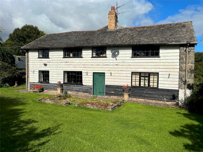 5 Bedroom Detached House For Sale In Trefeglwys, Caersws, Powys, SY17