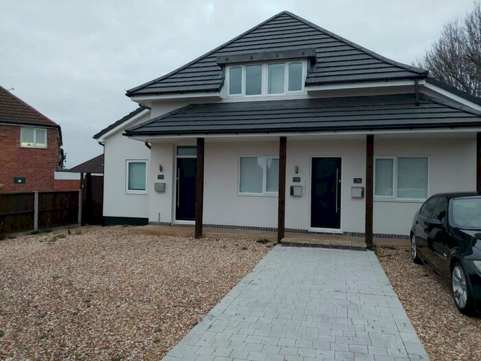 2 Bedroom Flat To Rent In Coombes Lane, West Heath, Birmingham, B31