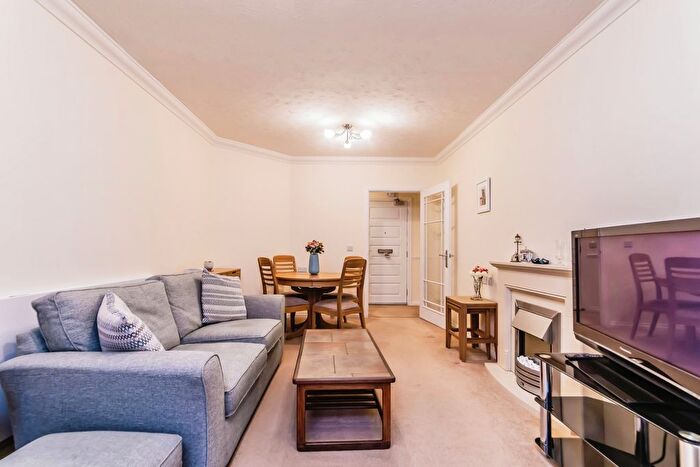 2 Bedroom Flat For Sale In Caterham Lodge, Stafford Road, Caterham, Surrey, CR3