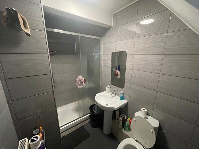 2 Bedroom Terraced House To Rent In Lloyd Street, Sheffield, S4