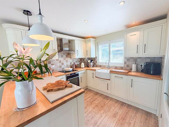3 Bedroom House For Sale In Tall Trees Close, Kingswood, Maidstone, ME17