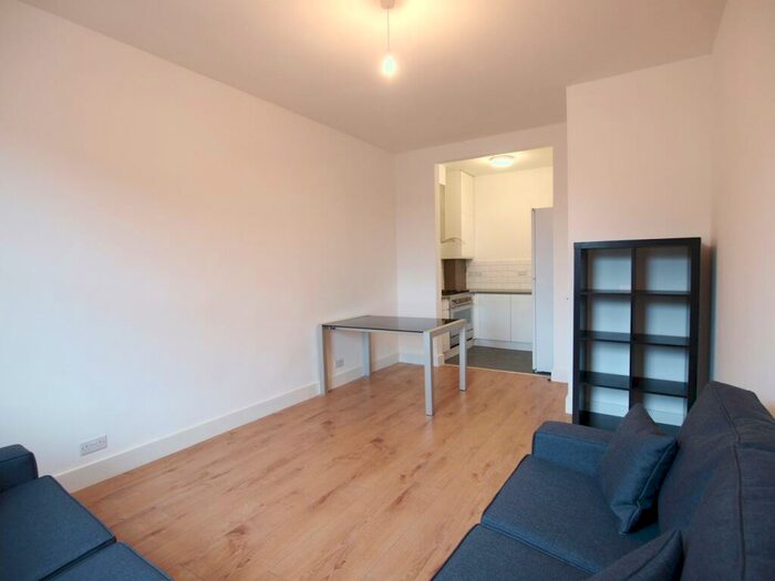 5 Bedroom Flat To Rent In Hornsey Road, Islington, N19