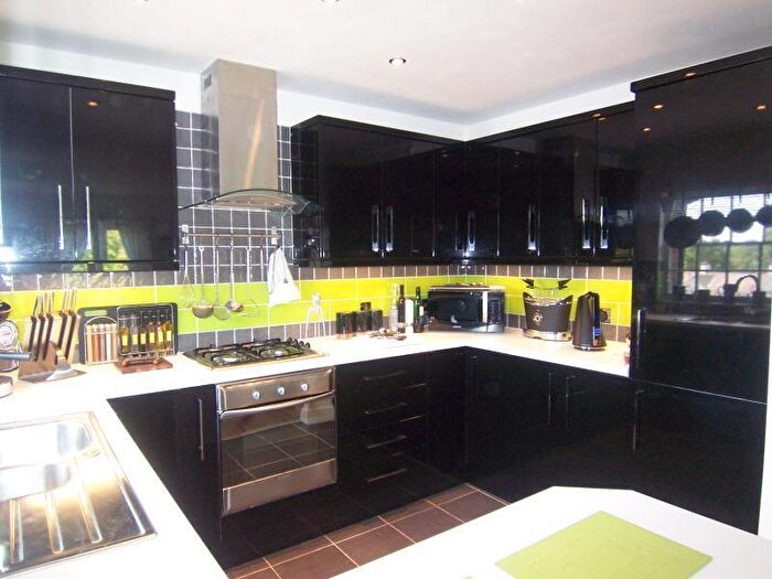 2 Bedroom Apartment To Rent In Station Road, Merstham, Surrey, RH1