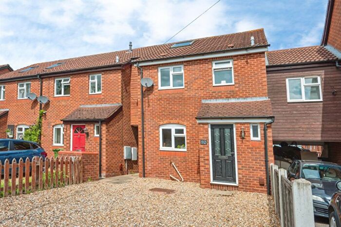 3 Bedroom Terraced House For Sale In Wyre Hill, Bewdley, DY12