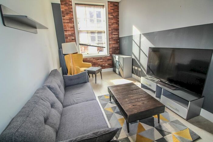 1 Bedroom Flat To Rent In Empire House, Mount Stuart Square, Cardiff, CF10