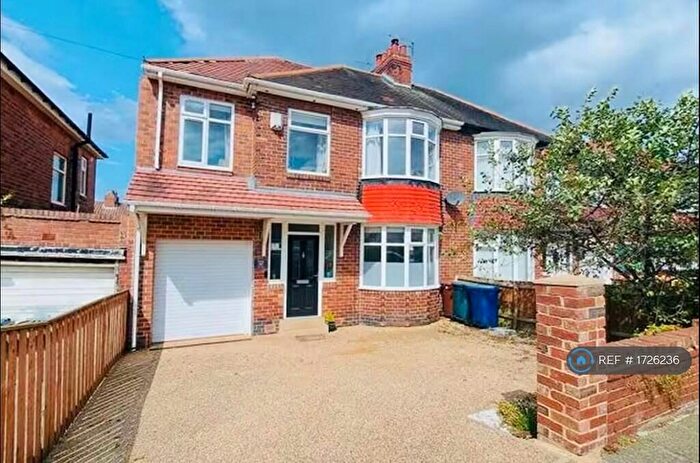 5 Bedroom Semi-Detached House To Rent In Stocksfield Avenue, Newcastle Upon Tyne, NE5