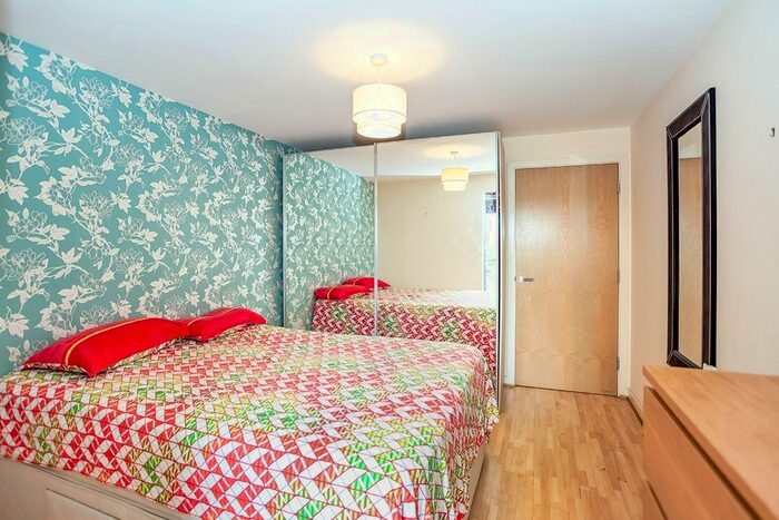 1 Bedroom Flat To Rent In Wilmington Close, Watford, WD18