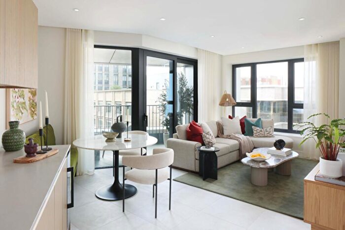 2 Bedroom Apartment For Sale In The Egerton, London Square, Nine Elms, SW11