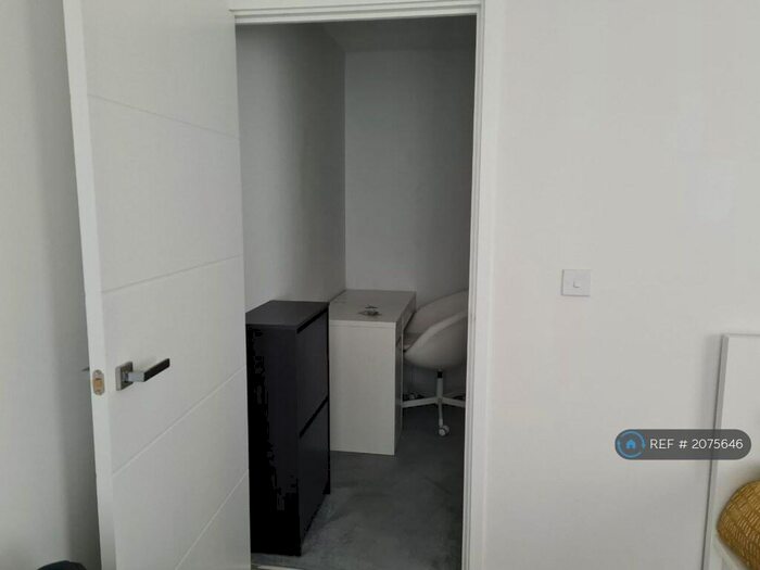 Studio To Rent In Kingston Road, New Malden, KT3