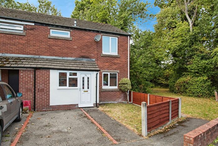 3 Bedroom End Of Terrace House For Sale In Alder Close, Leyland, Lancashire, PR26