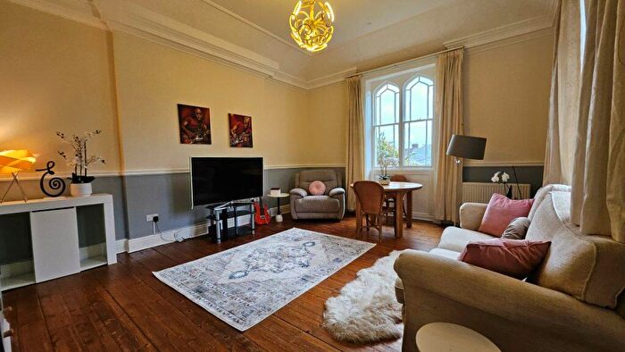 1 Bedroom Apartment For Sale In High Gables, No Lincoln Road, Bolton, BL1