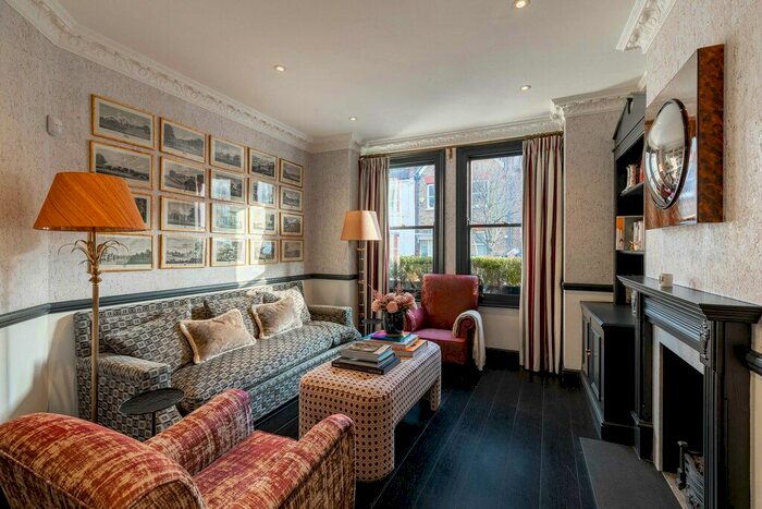 3 Bedroom Property To Rent In Horder Road, Parsons Green, SW6