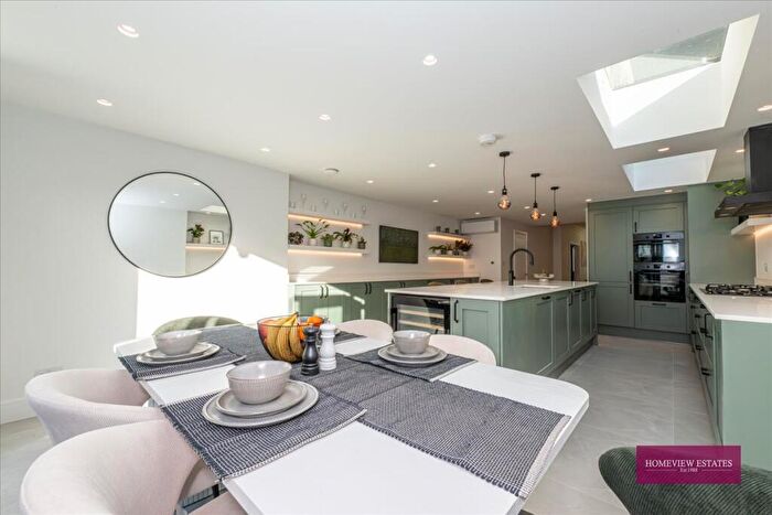 4 Bedroom House To Rent In Tennyson Road, Queens Park, London, NW6