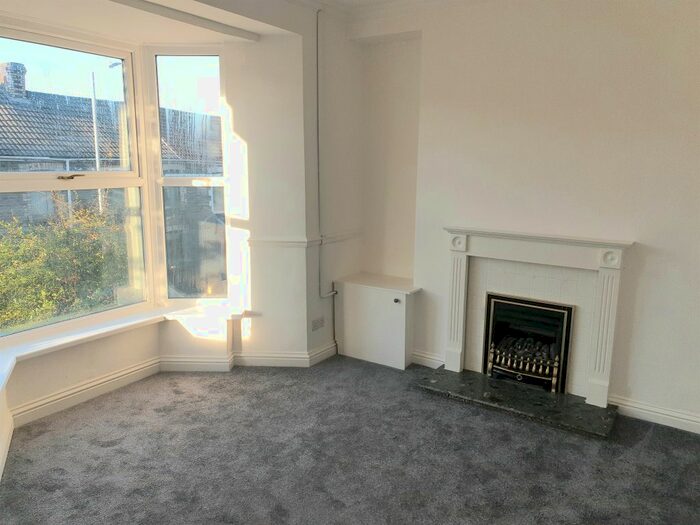 2 Bedroom Property To Rent In Old Road, Briton Ferry, Neath SA11