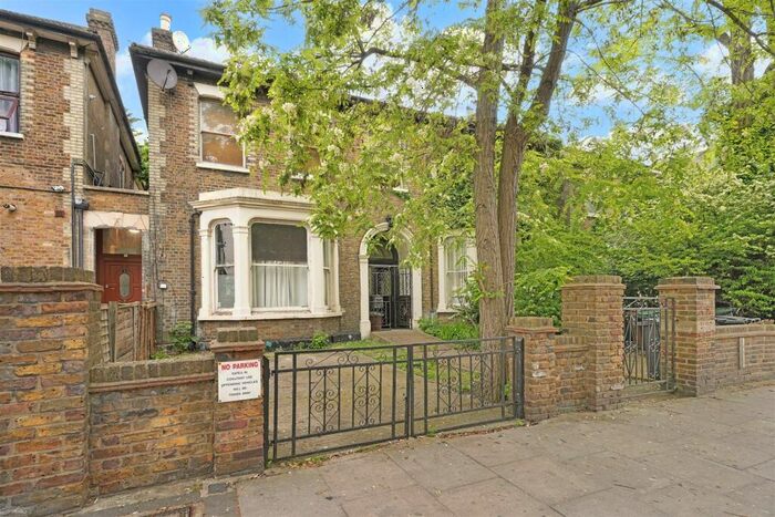 3 Bedroom Duplex To Rent In Lansdowne Road, Tottenham, N17