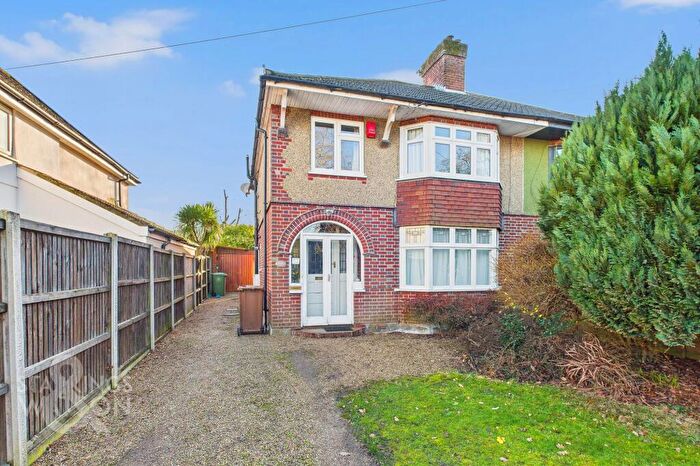 3 Bedroom Semi Detached House For Sale In Plumstead Road East, Norwich, NR7