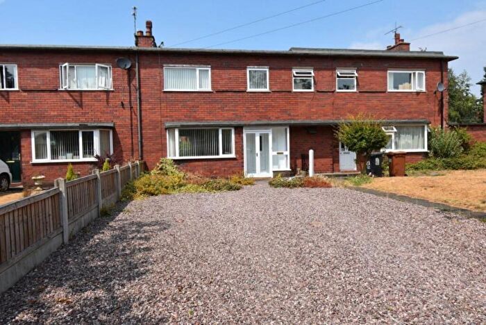 4 Bedroom Terraced House For Sale In Moorhouse Avenue, Alsager, Staffordshire, ST7