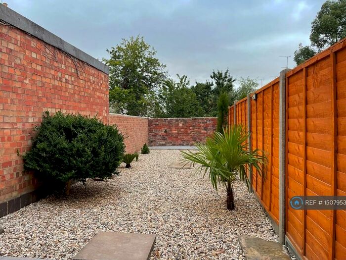 2 Bedroom Flat To Rent In Albion Street, Cheltenham, GL52