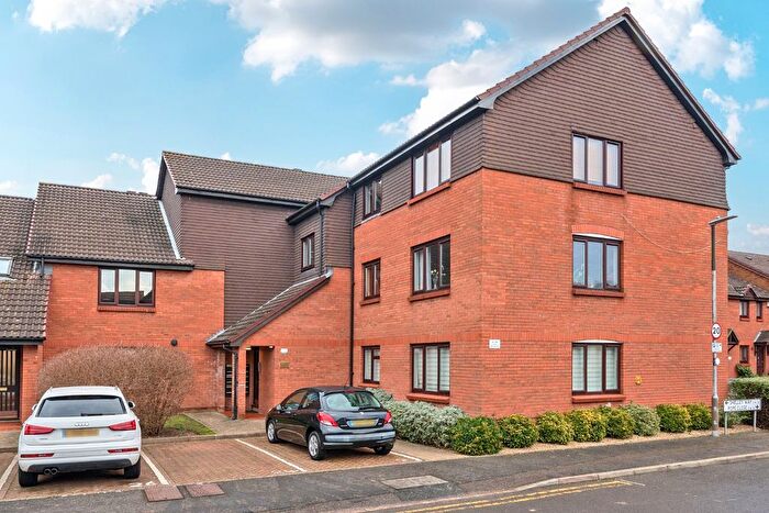 1 Bedroom Flat To Rent In Shelley Way, London, SW19