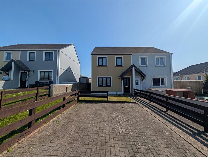 3 Bedroom Semi-Detached House To Rent In Finch Close, Pembroke Dock, SA72