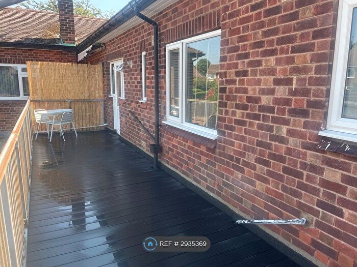 3 Bedroom Flat To Rent In Stapleford, Nottingham, NG9