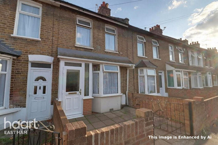 2 Bedroom Terraced House For Sale In Roman Road, London, E6