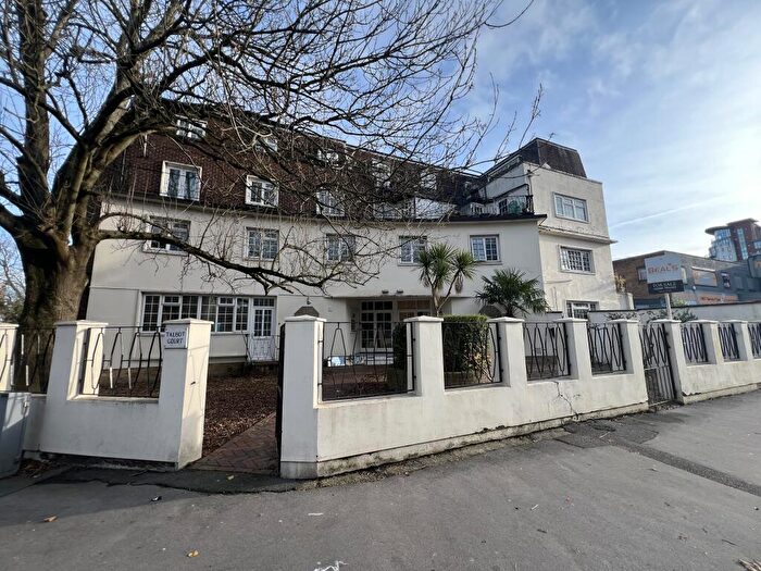 1 Bedroom House To Rent In Queens Way, SO14