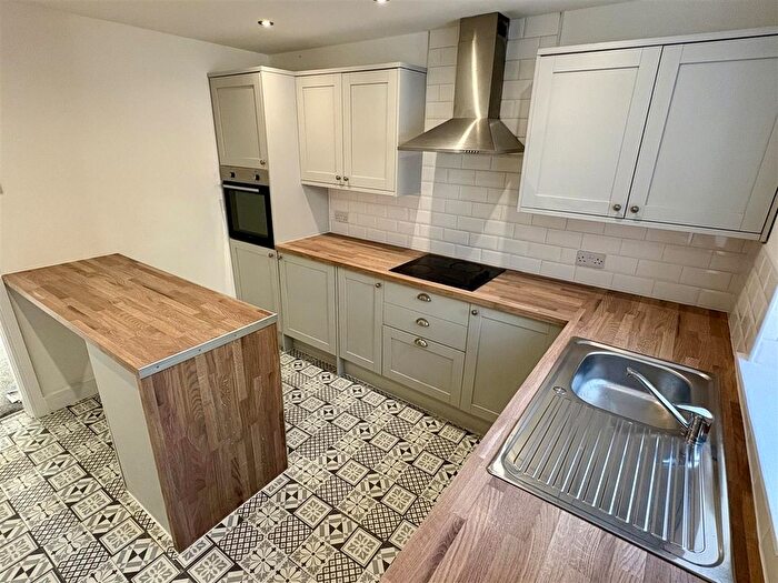 2 Bedroom Cottage To Rent In Common Piece, Swinefleet, Goole, DN14