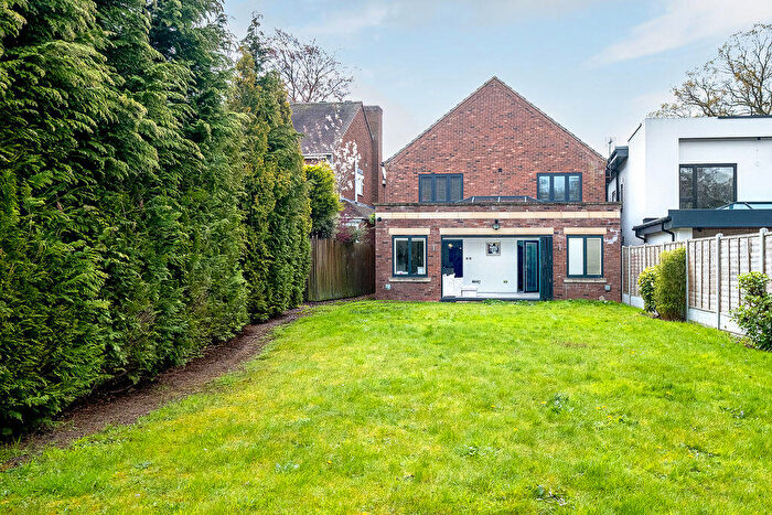 6 Bedroom Detached House For Sale In Hill Lane, Bassetts Pole, Sutton Coldfield, B75