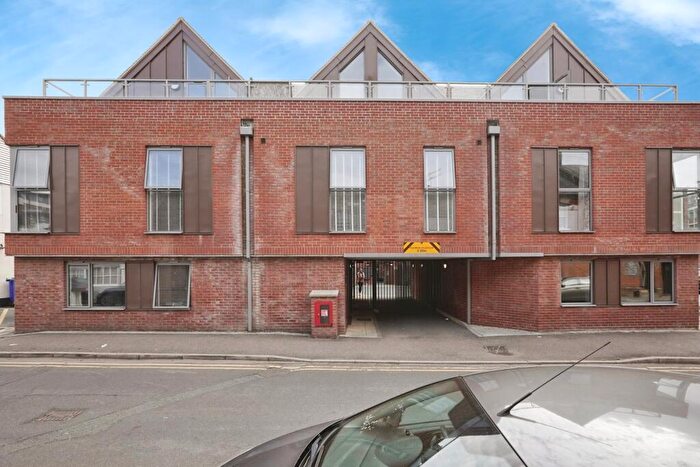 2 Bedroom Flat For Sale In Dover Street, Canterbury, Kent, CT1
