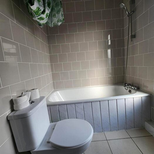 1 Bedroom House To Rent In Clitheroe Road, Manchester, M13