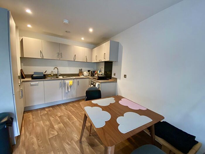 1 Bedroom Flat To Rent In Lexington Gardens, Birmingham, B15