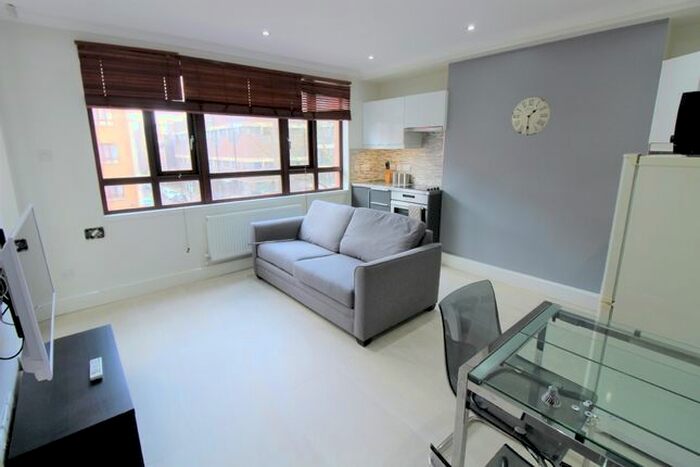 2 Bedroom Flat To Rent In Cromer Street, Russell Square, London, WC1H